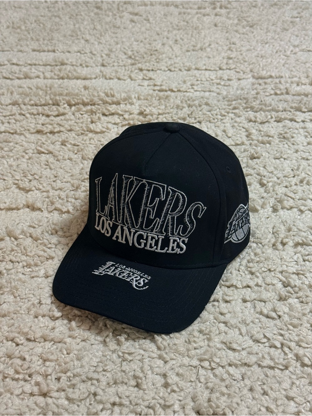 Mitchell & Ness Los Angeles Lakers Black Sketchy Pro Pinch Snapback Hat